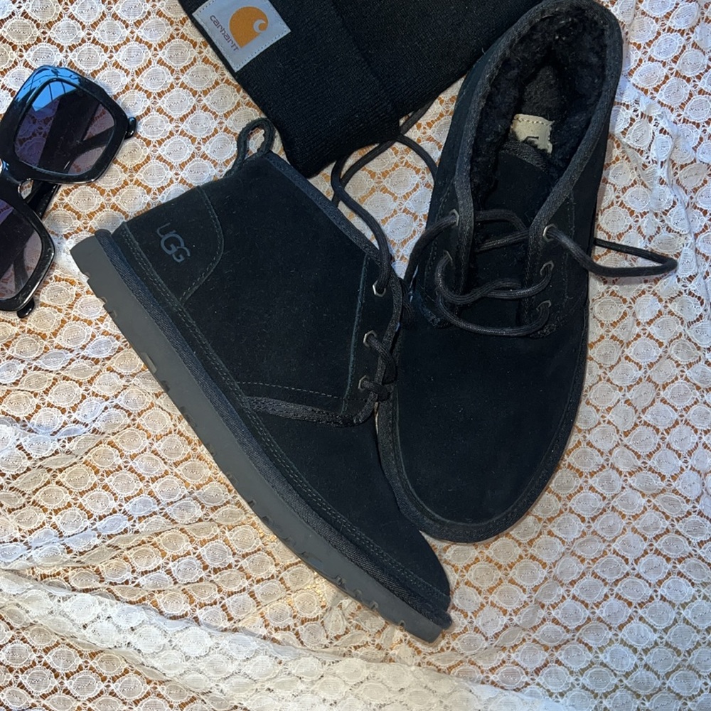 Ugg Neumel warm winter laced boot